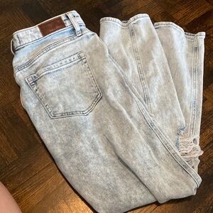 Hollister High Rise Mom Jean
